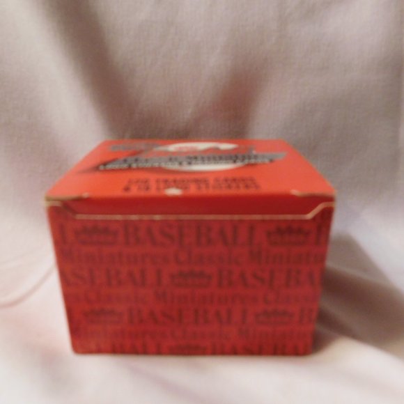 FLEER BASEBALL CLASSIC MINIATURES COMPLETE SET OF 120 CARDS and 18 STICKERS 1986 - Picture 2 of 6